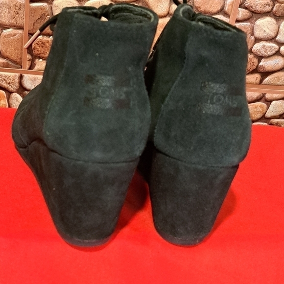 Toms Suede Ankle Booties - Picture 3 of 7